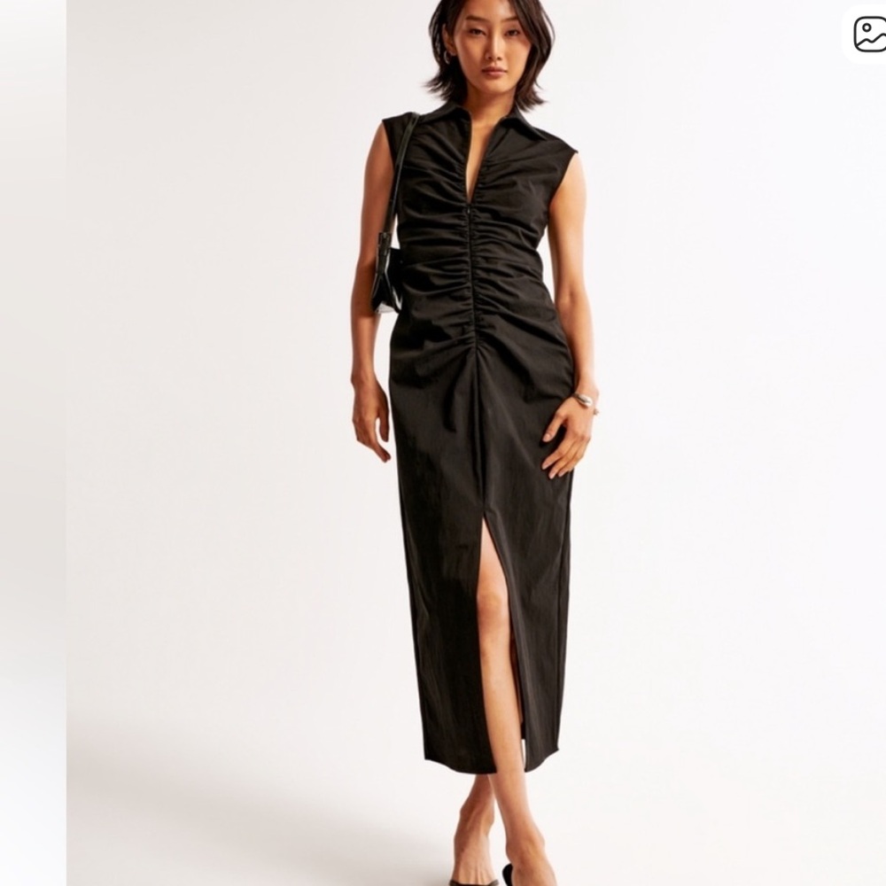 Abercrombie & Fitch Black Collared zip up Midi Dress